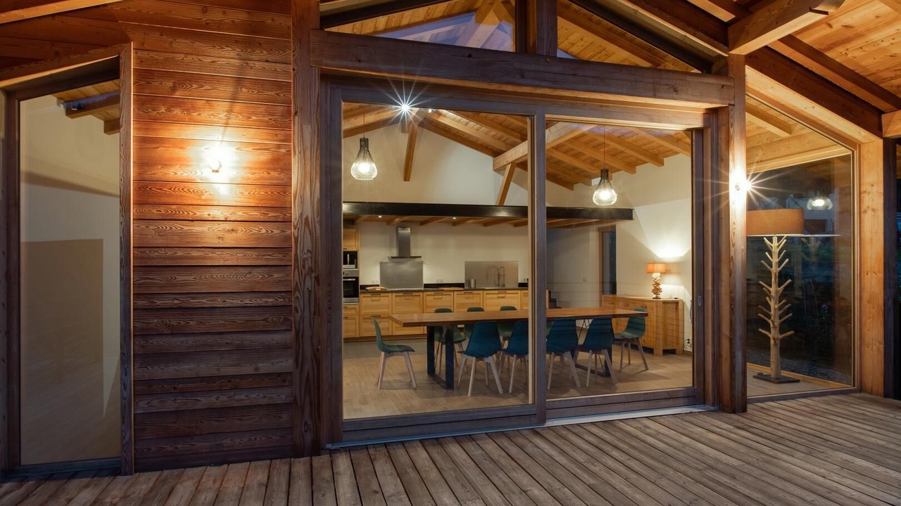 Photo of Others in Seez