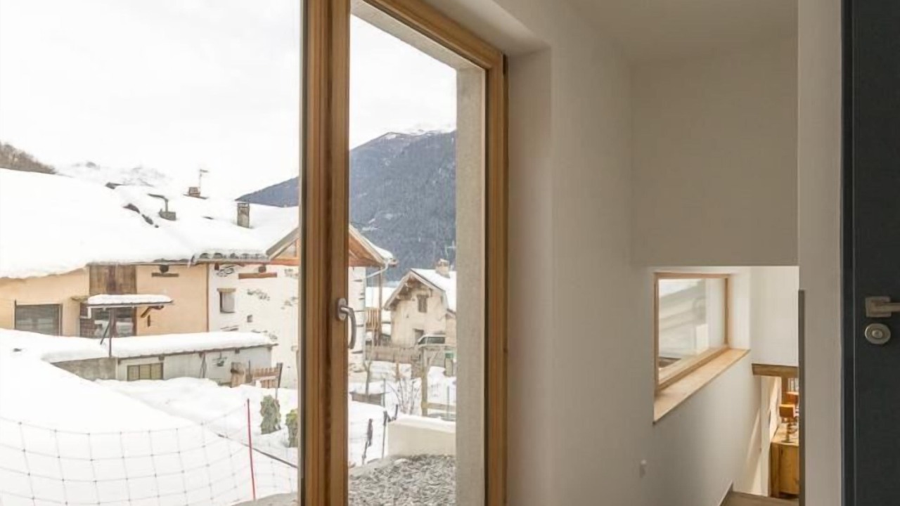 Photo of Others in Seez