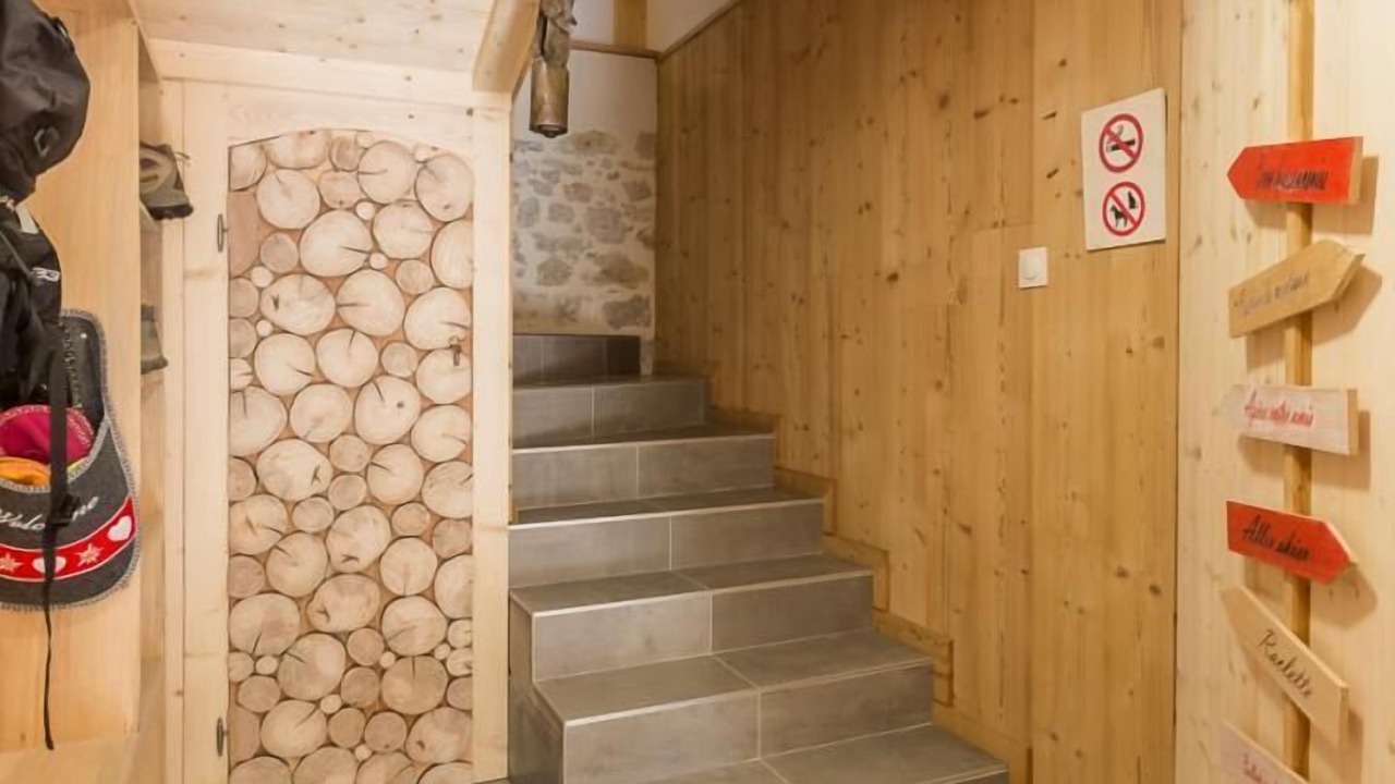 Photo of Others in Mery