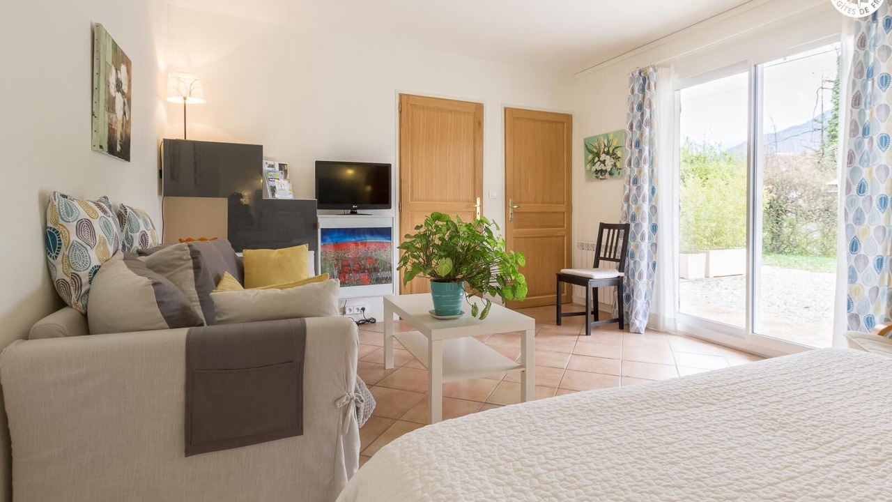 Photo of Bedroom in Gilly-sur-Isere