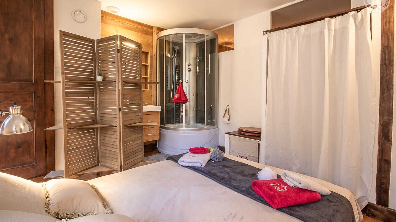 Photo of Bedroom in Saint-Pierre-d'Albigny