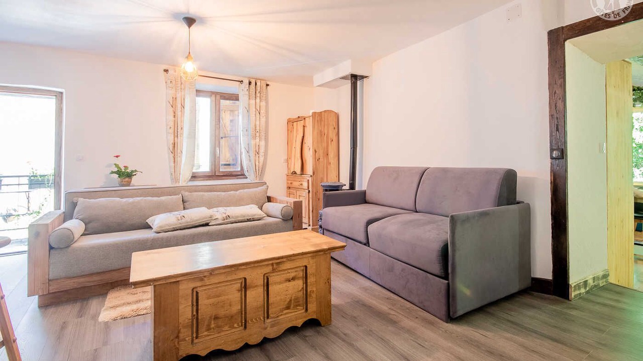 Photo of Livingroom in Saint-Pierre-d'Albigny