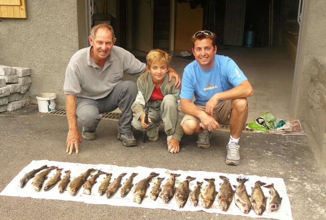 Photo of Others in Seez