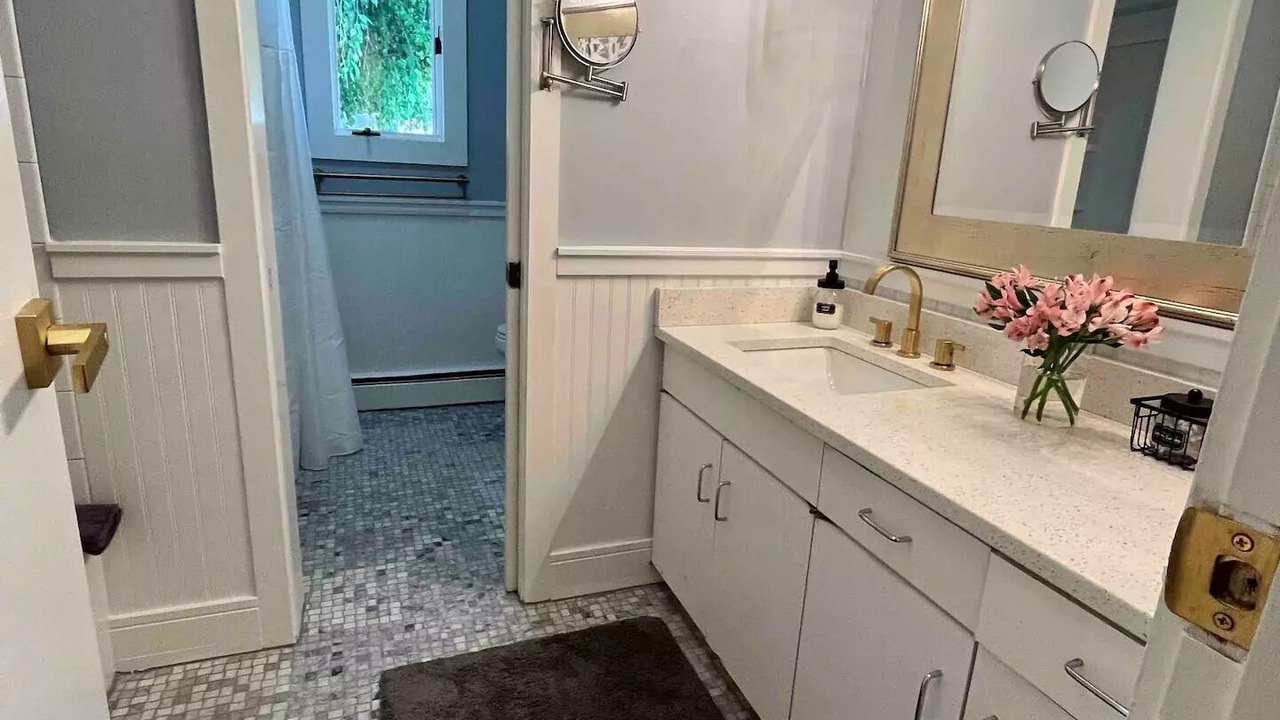 Photo of Bathroom in Norwichtown