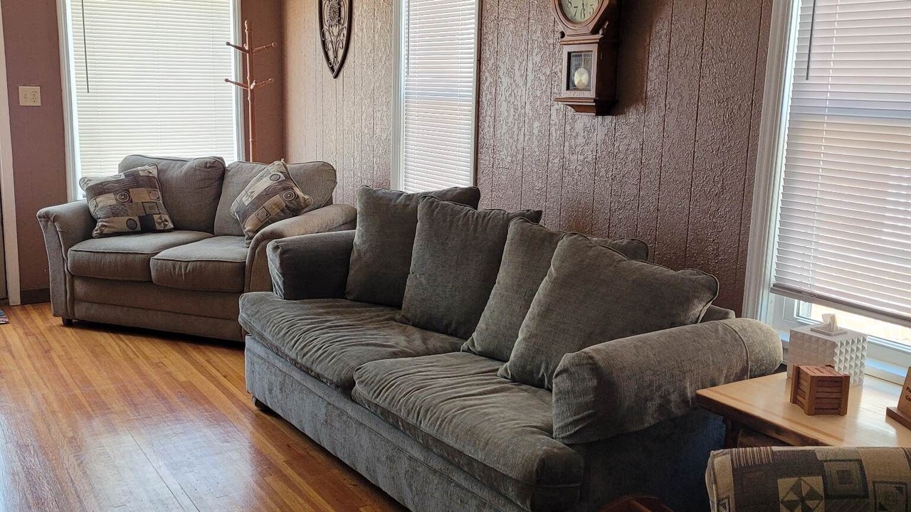 Photo of Livingroom in Jefferson City