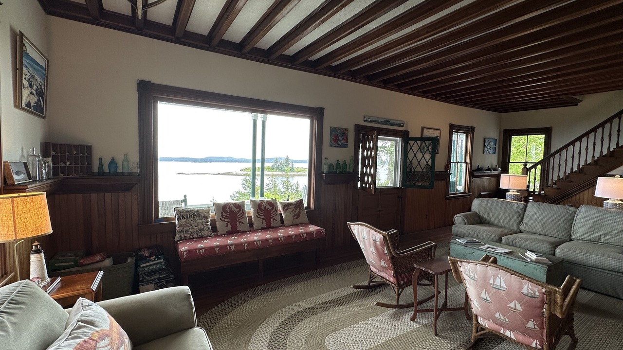 Photo of Livingroom in Deer Isle