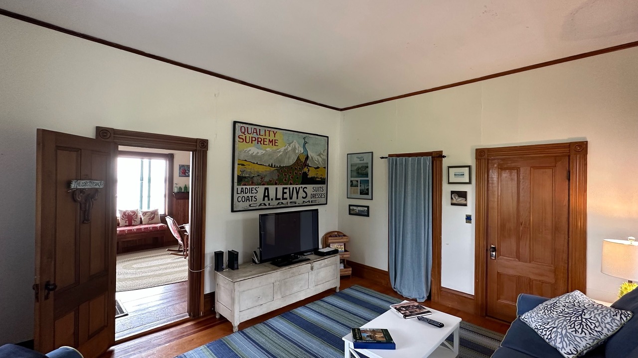 Photo of Livingroom in Deer Isle