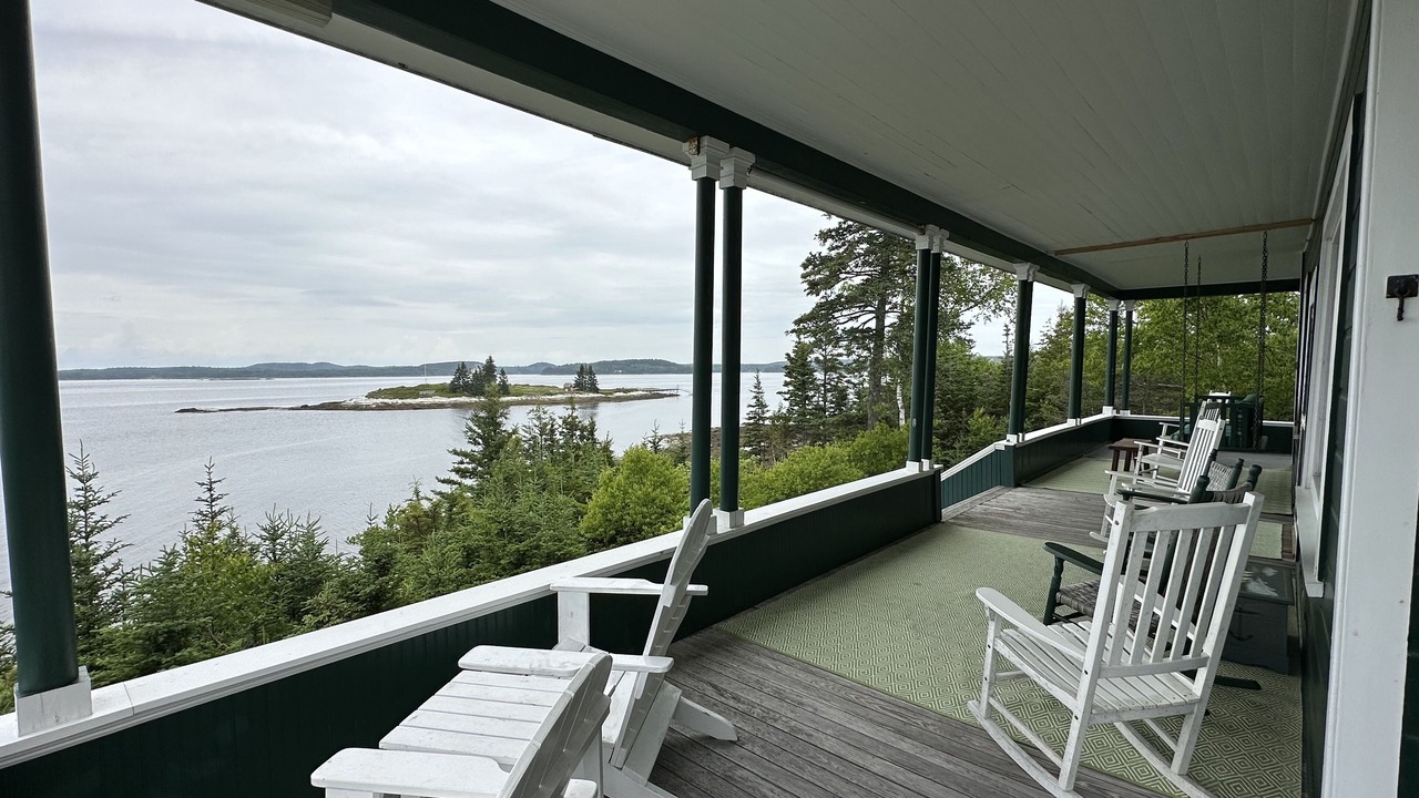 Photo of Patio Balcony in Deer Isle