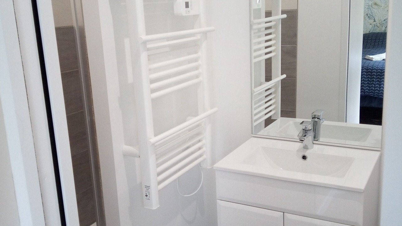 Photo of Bathroom in Challans