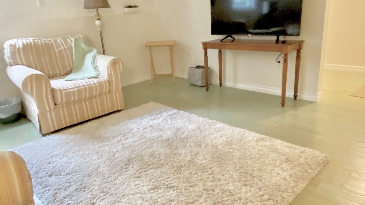 Photo of Livingroom in Fall River