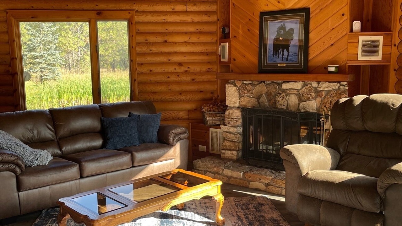 Photo of Livingroom in Kicking Horse