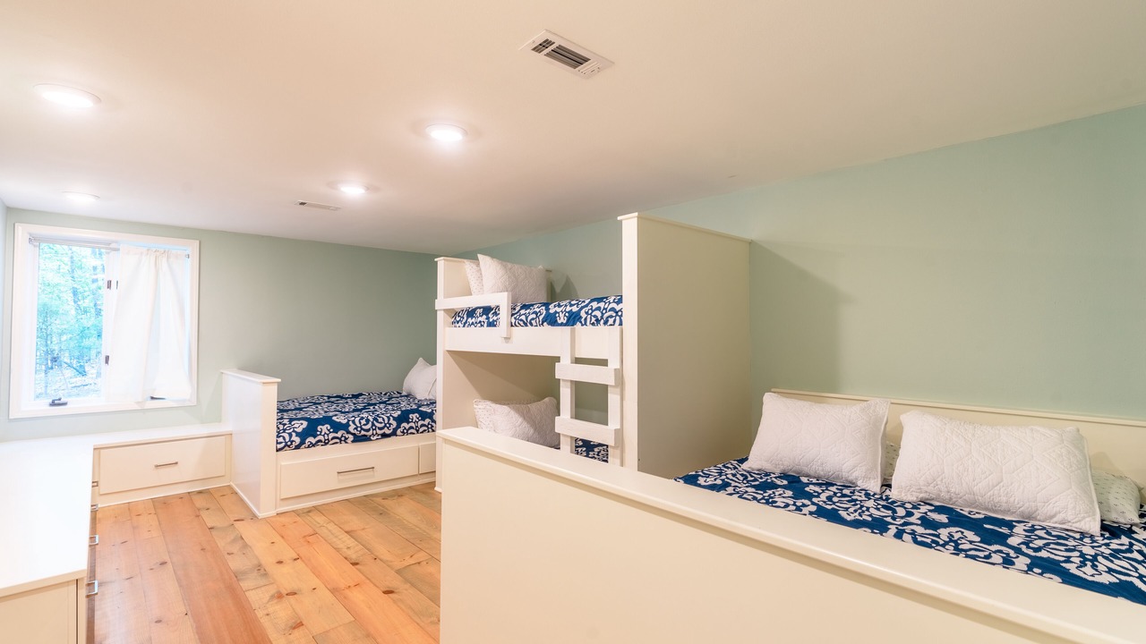 Photo of Bedroom in Eden Isle