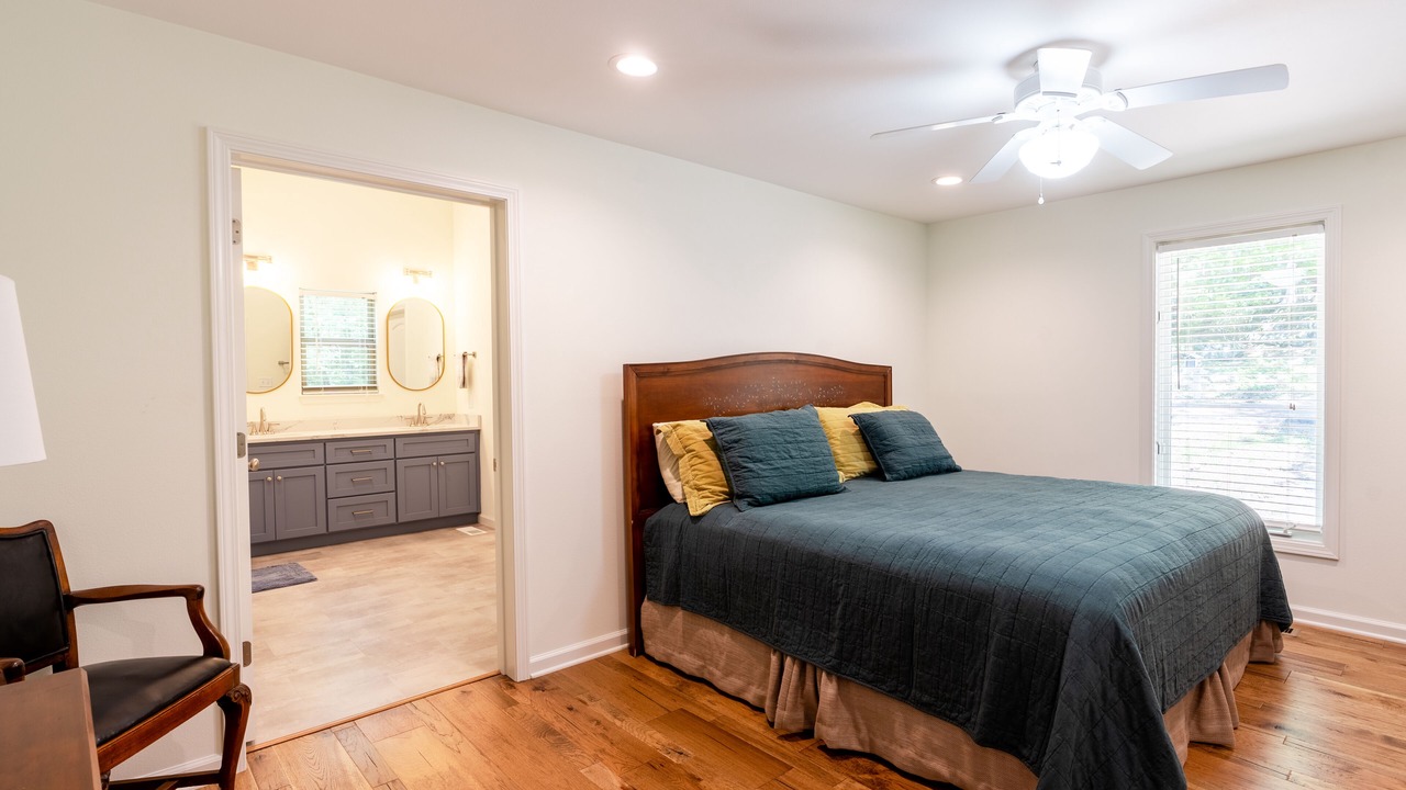 Photo of Bedroom in Eden Isle
