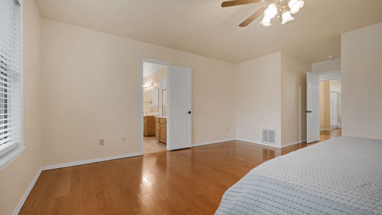 Photo of Bedroom in Barling
