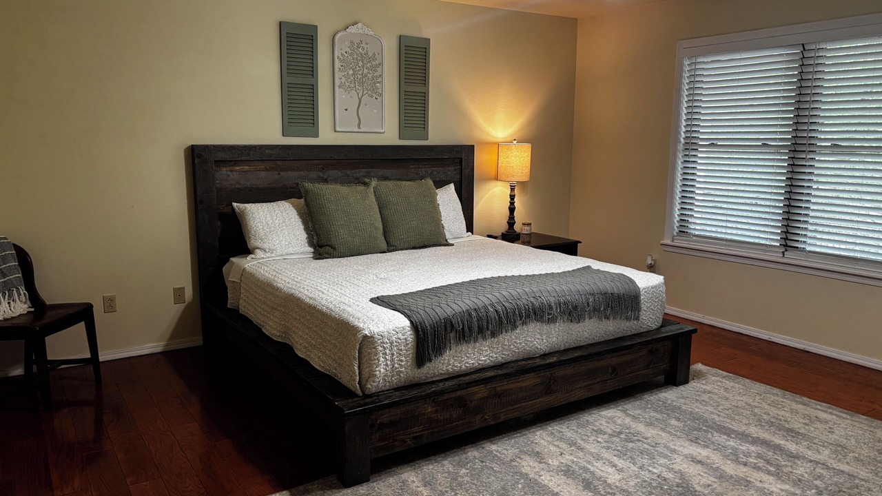 Photo of Bedroom in Barling