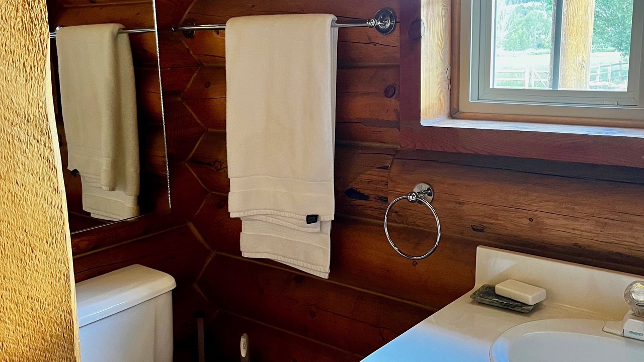 Photo of Bathroom in Fairview