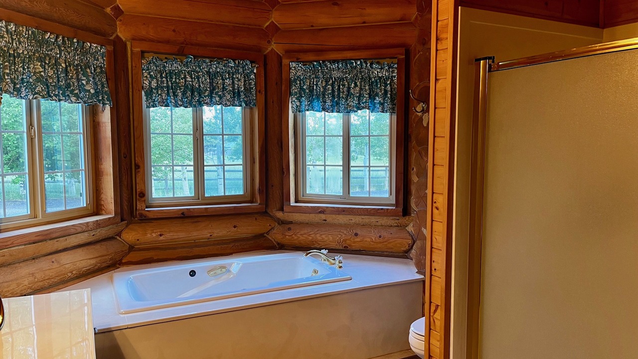Photo of Bathroom in Fairview