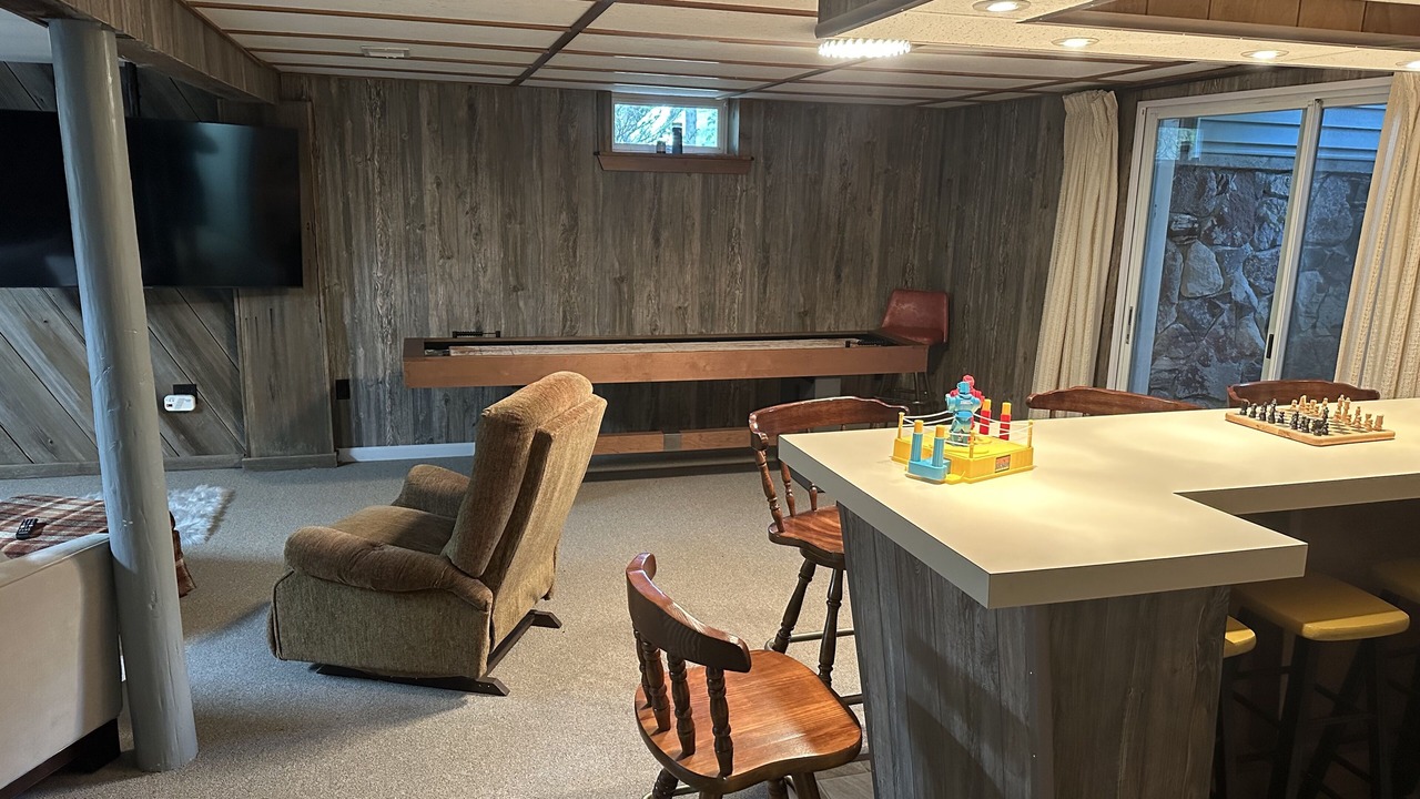 Photo of Bedroom in Caseville