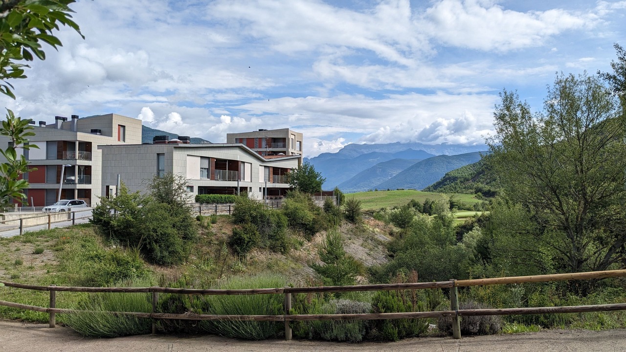 Photo of Outdoor in Abena