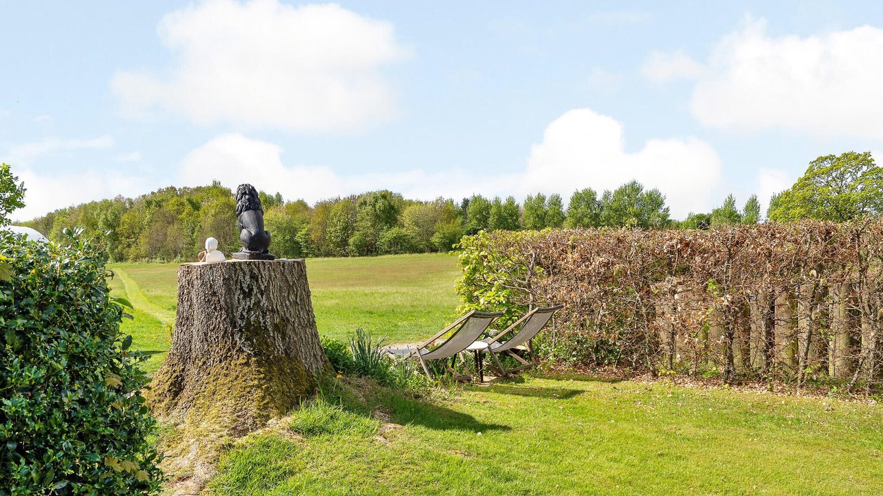 Photo of Others in Knebel