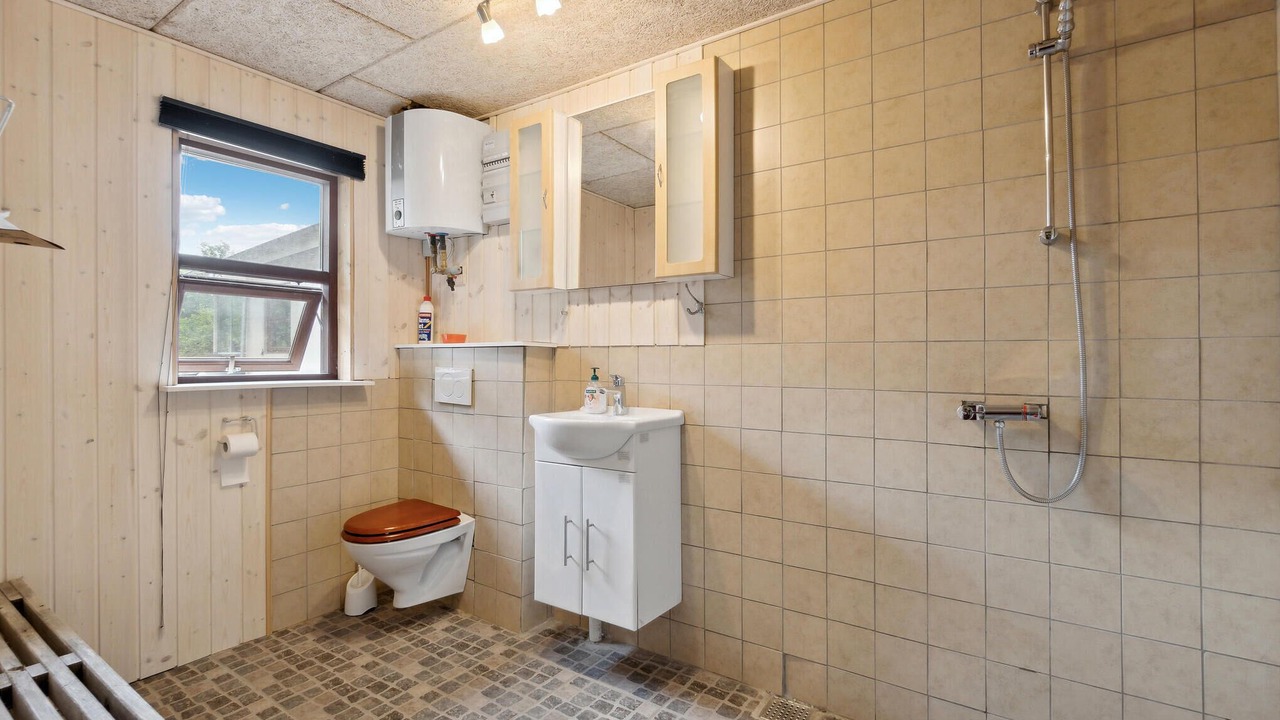 Photo of Bathroom in Jegum