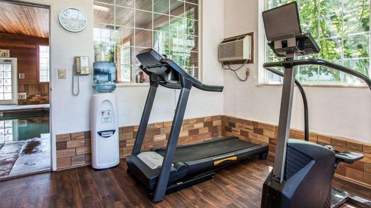 Photo of Others in Clackamas