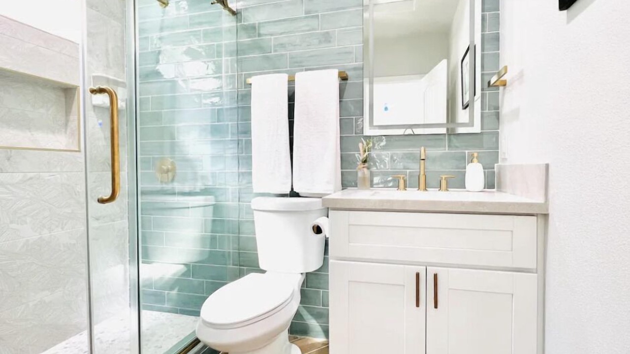 Photo of Bathroom in Central Mission Beach
