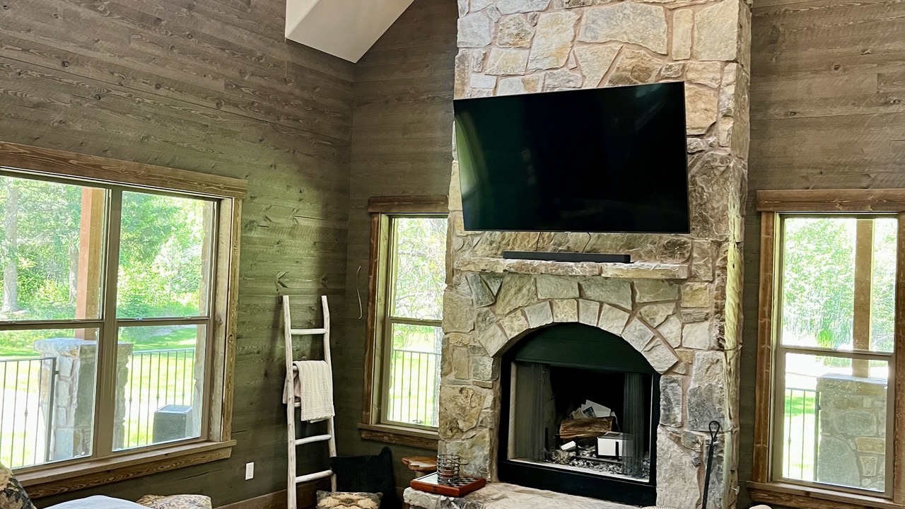 Photo of Livingroom in Hamilton