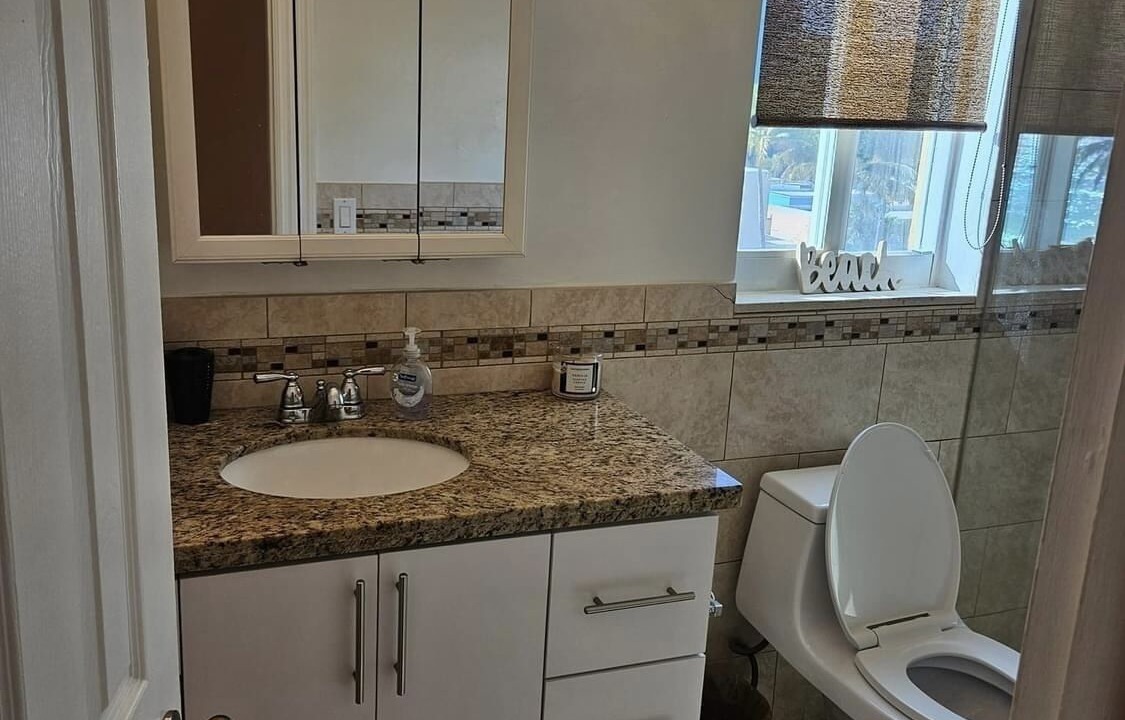 Photo of Bathroom in Hollywood