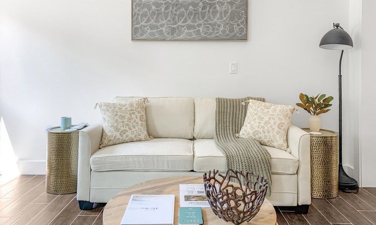 Photo of Livingroom in Langley