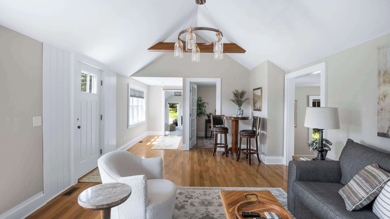 Photo of Livingroom in Skaneateles