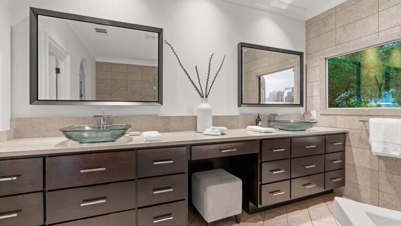Photo of Bathroom in Bouldin