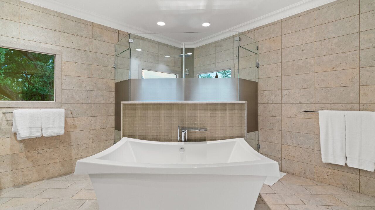 Photo of Bathroom in Bouldin