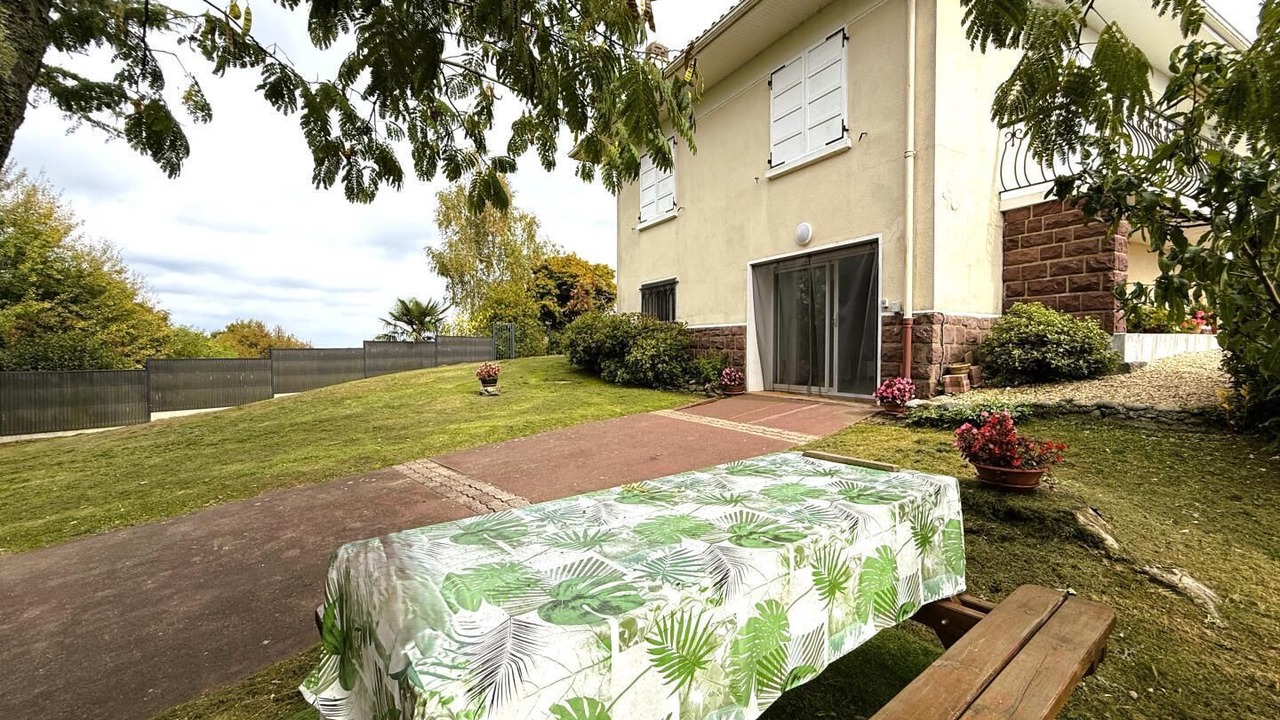 Photo of Patio Balcony in Castetbon