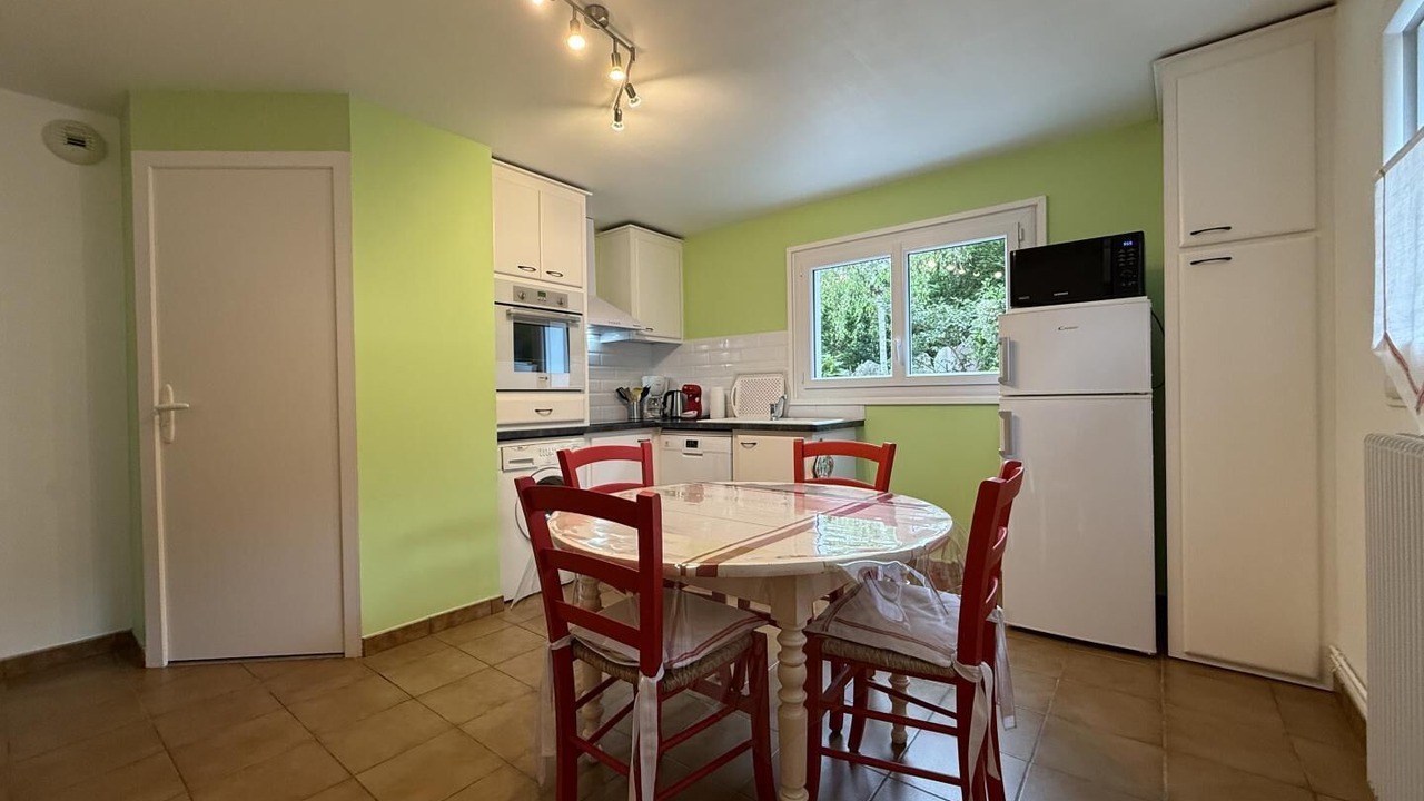 Photo of Kitchen in Sare