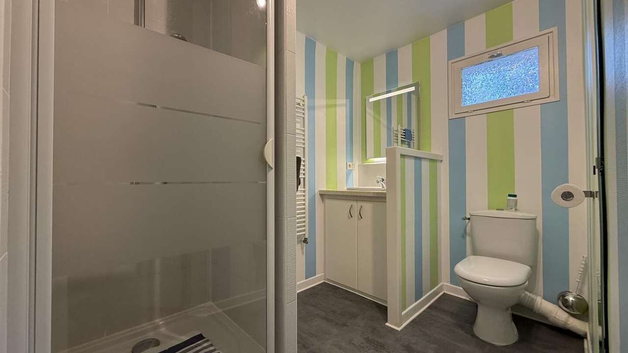 Photo of Bathroom in Sare