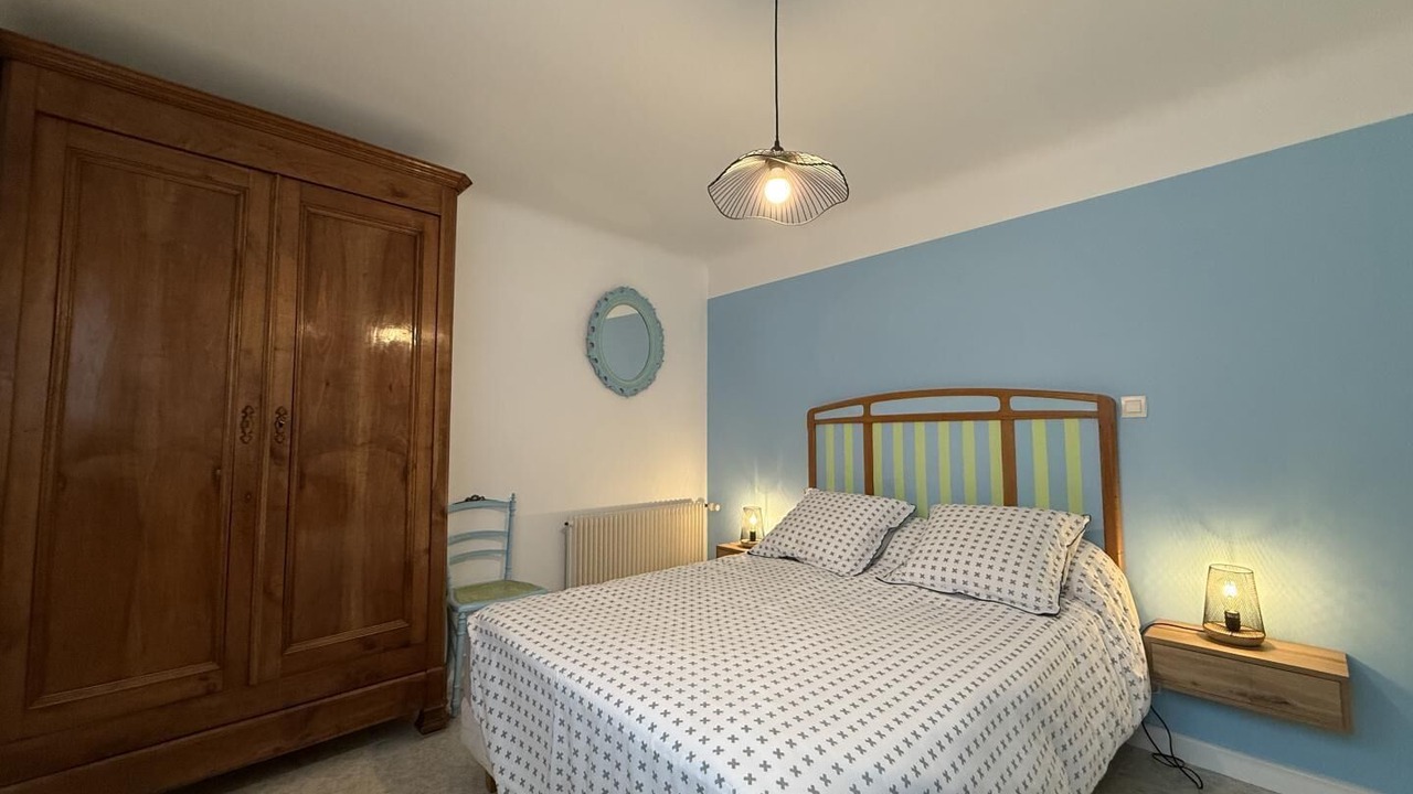 Photo of Bedroom in Sare