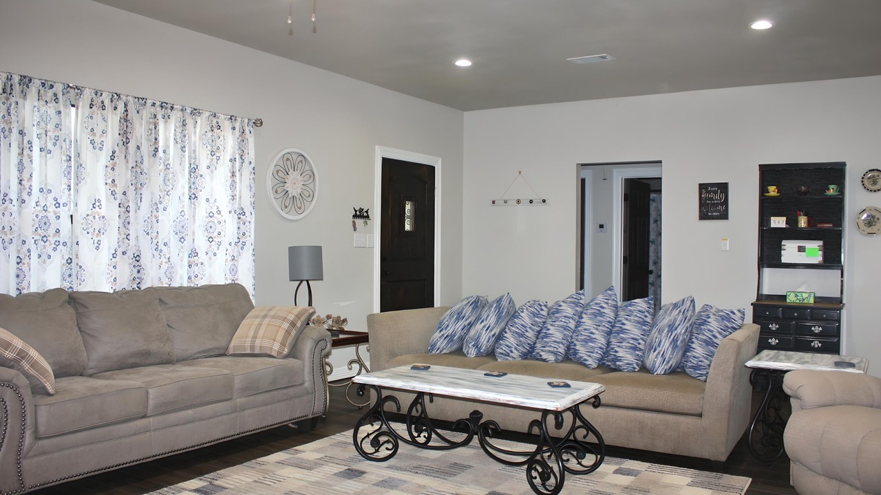Photo of Bedroom in West Livingston