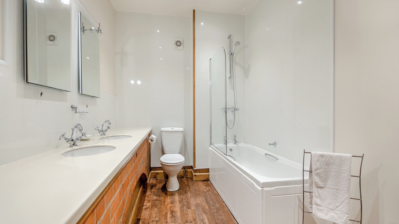 Photo of Bathroom in Grimsby