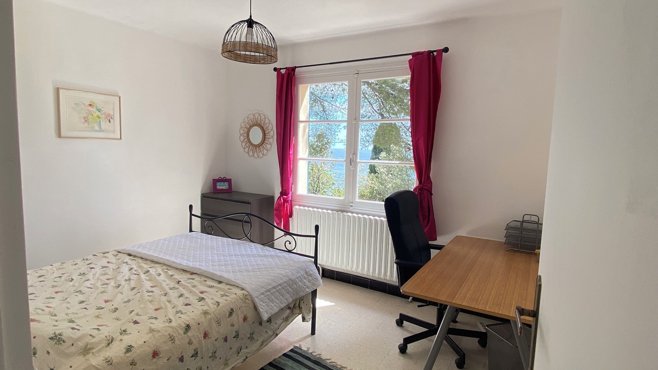 Photo of Bedroom in Saint-Mandrier-sur-Mer