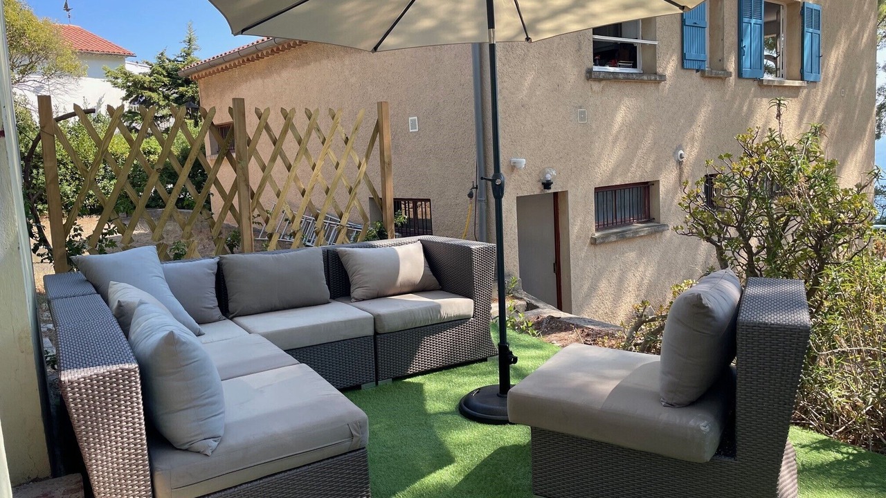 Photo of Patio Balcony in Saint-Mandrier-sur-Mer