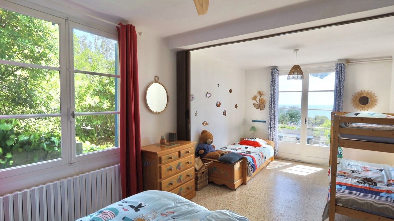 Photo of Bedroom in Saint-Mandrier-sur-Mer