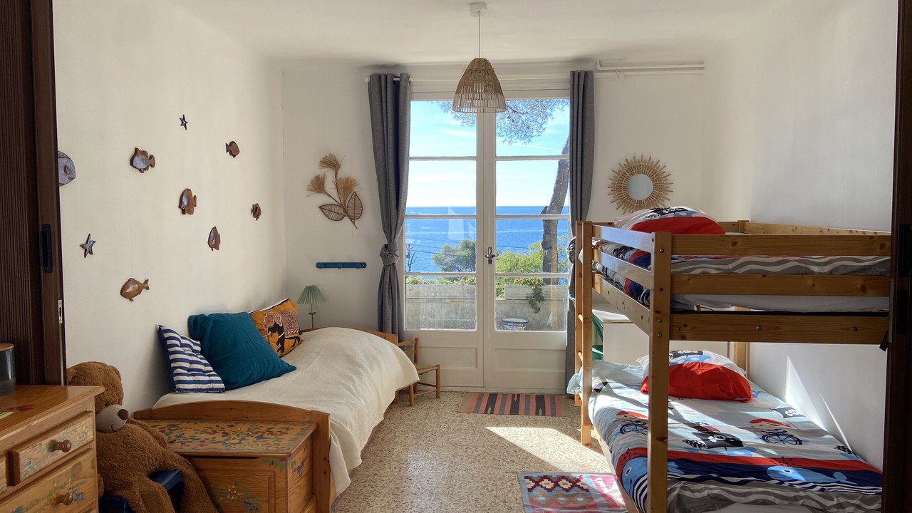 Photo of Bedroom in Saint-Mandrier-sur-Mer