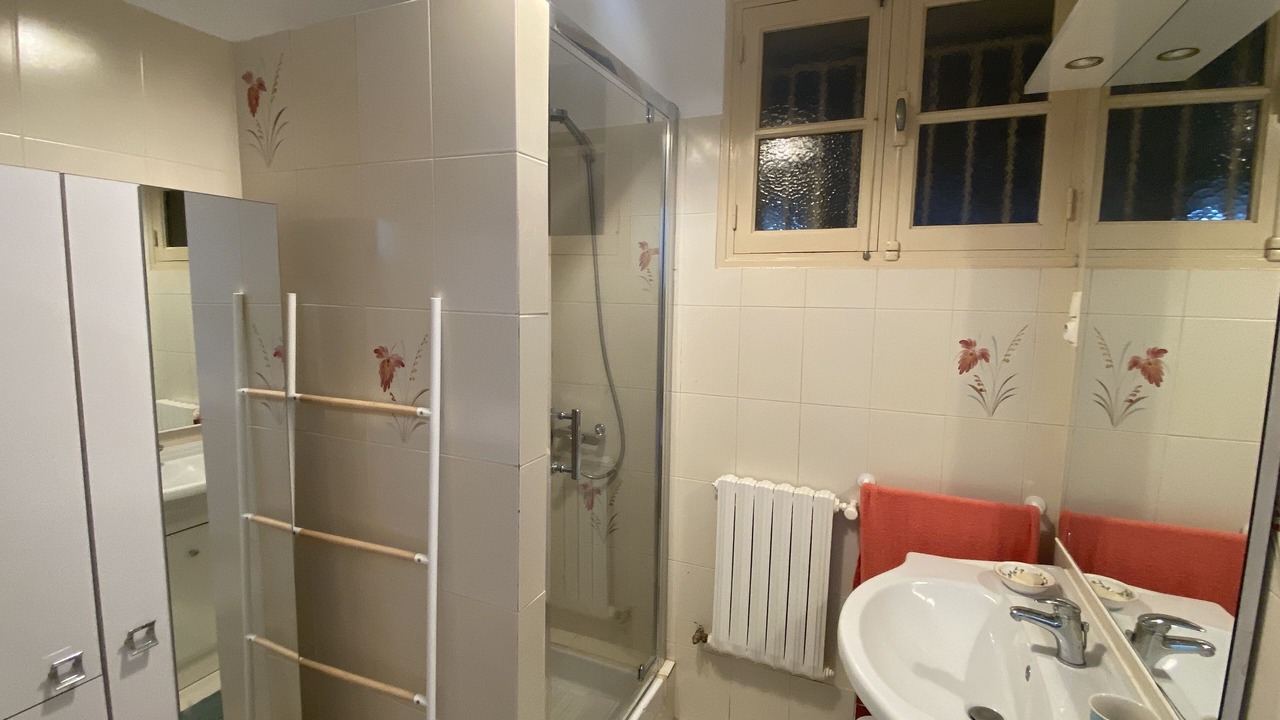 Photo of Bathroom in Saint-Mandrier-sur-Mer