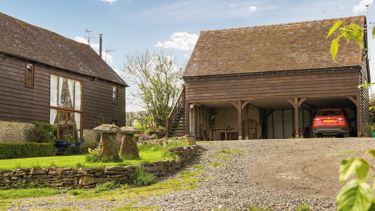 Photo of Others in Hope Bowdler