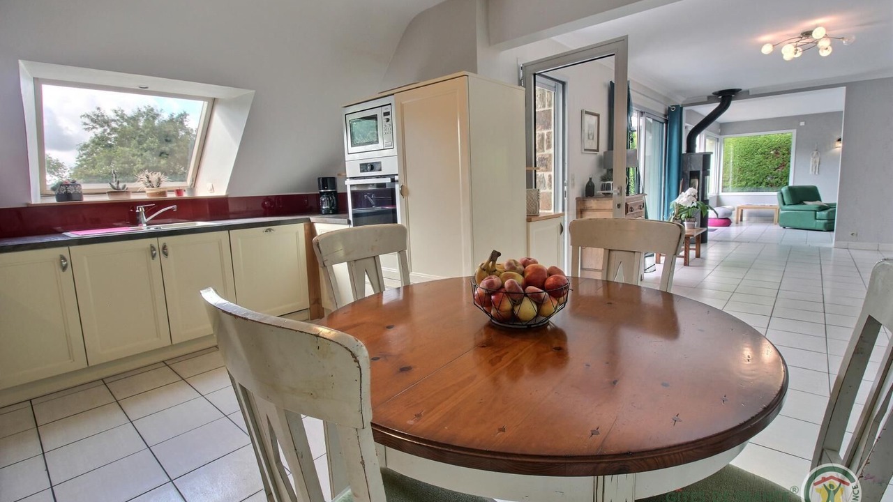 Photo of Others in Plelo