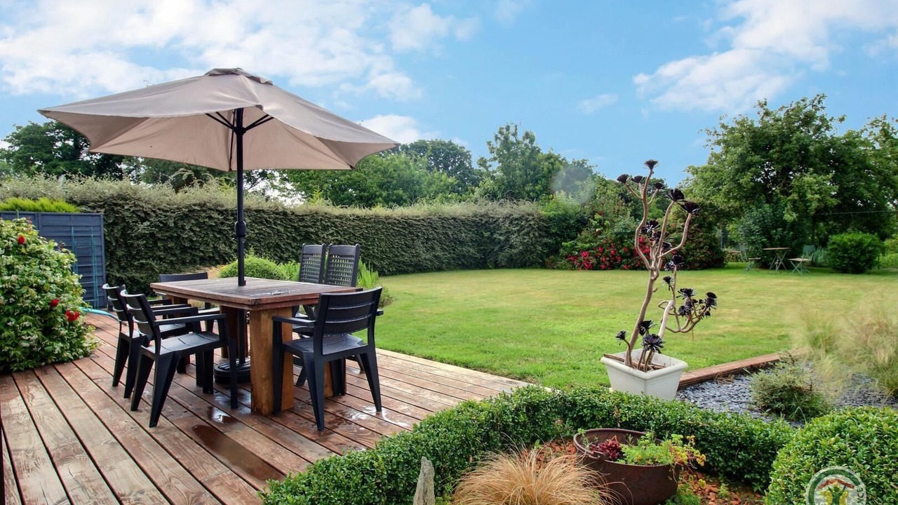 Photo of Outdoor in Plelo