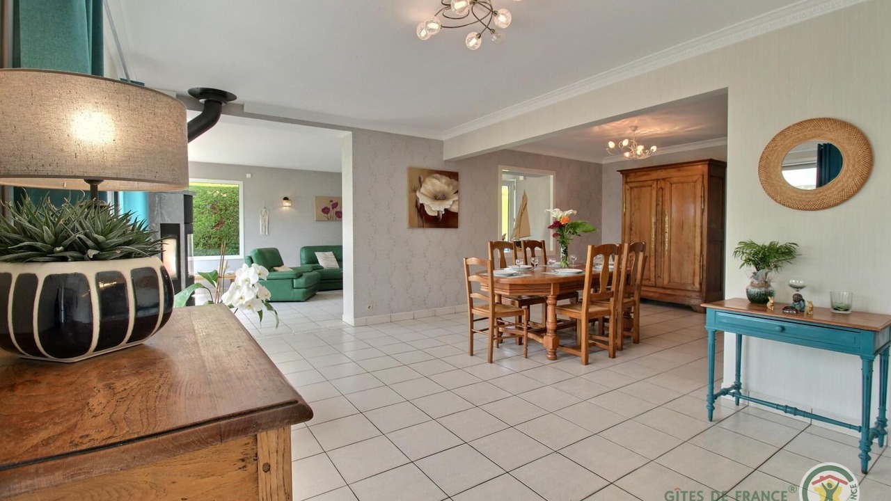 Photo of Others in Plelo