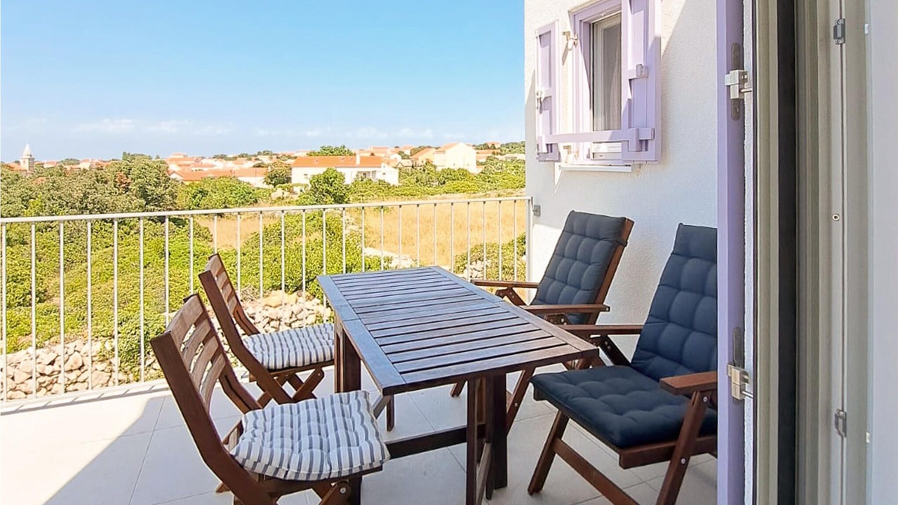 Photo of Others in Olib