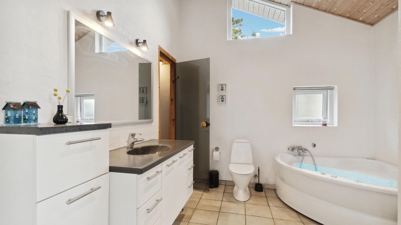 Photo of Bathroom in Nordost
